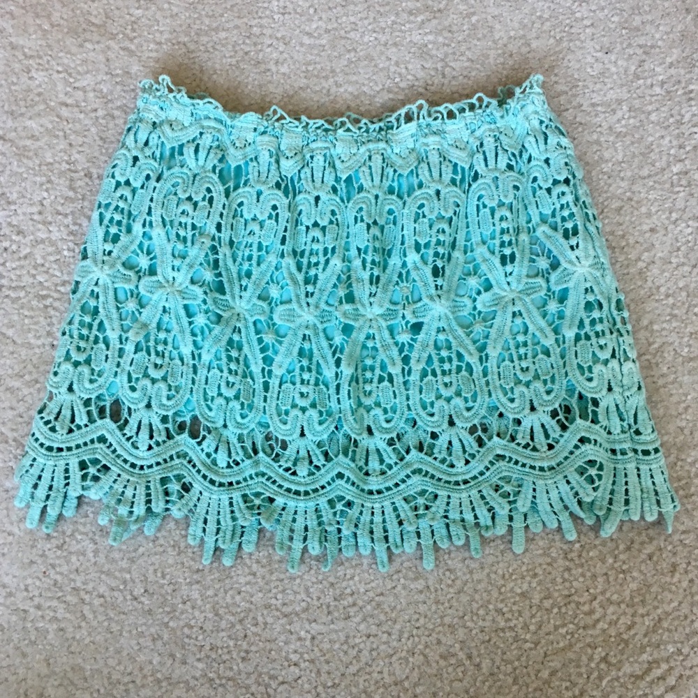 Oxford Circus | Lace Mint Skirt - Picture 3 of 5